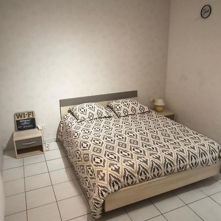 Bienvenue En Gatine Appartement Le Retail Buitenkant foto